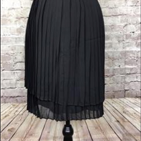 JOIE Avenia Caviar Chiffon Pleated Mini Skirt - Picture 3 of 8